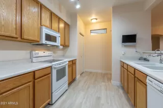 Photo #6: 6312974 Listing