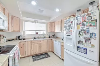 Photo #4: 6312995 Listing