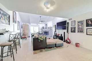 Photo #6: 6312995 Listing