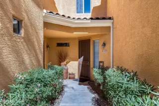 Photo #5: 6313105 Listing