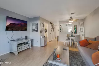 Photo #6: 6313463 Listing