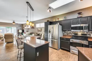 Photo #4: 6313540 Listing 