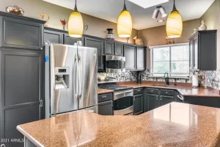 Photo #5: 6313540 Listing 