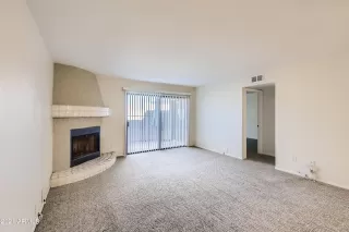 Photo #5: 6314148 Listing