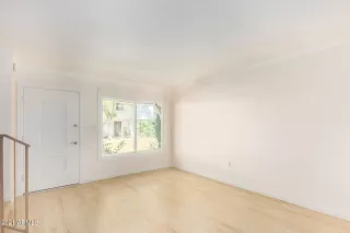 Photo #4: 6314238 Listing