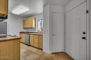 Photo #3: 6314348 Listing