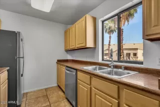 Photo #5: 6314348 Listing