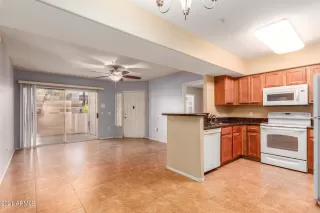 Photo #4: 6314554 Listing