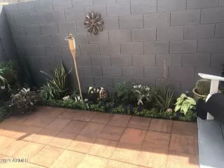 Photo #4: 6314608 Listing