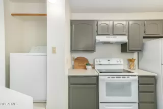 Photo #6: 6314883 Listing