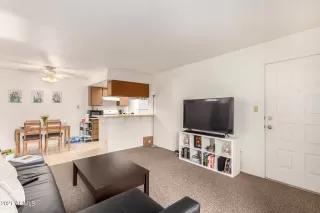 Photo #4: 6315473 Listing