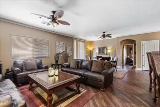 Photo #3: 6315888 Listing