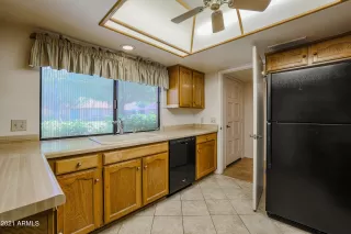 Photo #5: 6315890 Listing