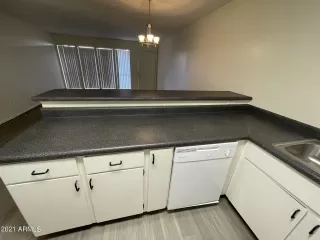 Photo #5: 6316168 Listing