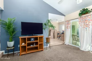 Photo #4: 6316258 Listing