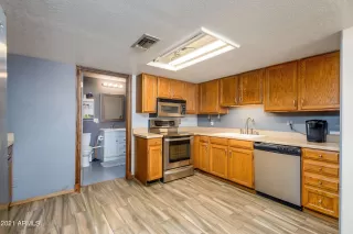 Photo #2: 6316286 Listing 