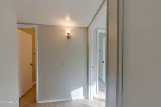 Photo #5: 6316293 Listing