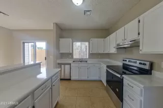 Photo #6: 6316300 Listing