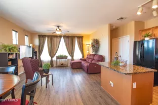 Photo #5: 6316350 Listing 