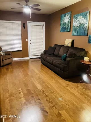 Photo #5: 6316510 Listing