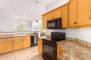 Photo #6: 6316614 Listing