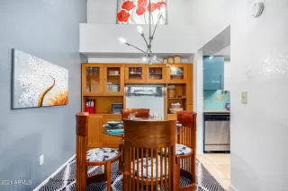 Photo #5: 6316680 Listing