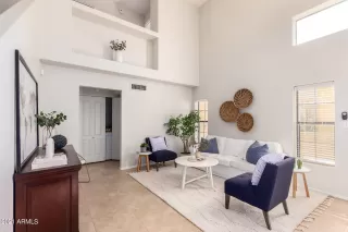 Photo #6: 6316719 Listing