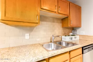 Photo #6: 6316730 Listing