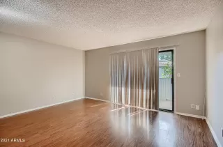 Photo #6: 6316848 Listing