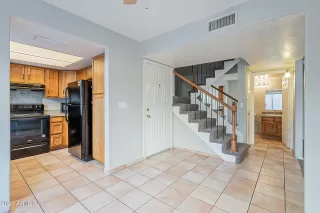 Photo #3: 6316995 Listing