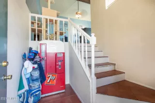 Photo #5: 6317058 Listing 