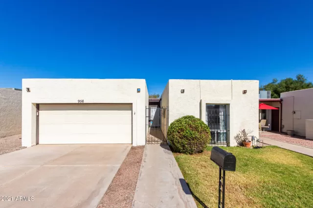 MLS: 6317184 Condo For Sale