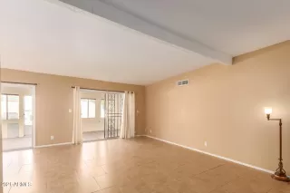 Photo #3: 6317184 Listing 