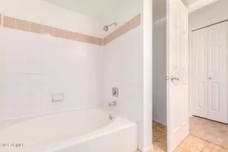 Photo #4: 6317237 Listing 