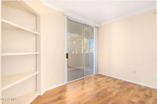 Photo #6: 6317424 Listing