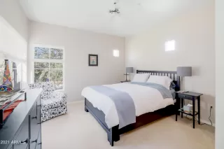 Photo #4: 6317964 Listing