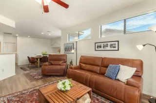 Photo #6: 6318208 Listing