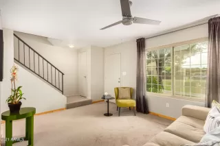 Photo #5: 6318242 Listing