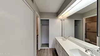 Photo #6: 6319030 Listing 