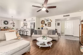 Photo #6: 6319091 Listing