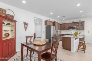 Photo #3: 6319106 Listing