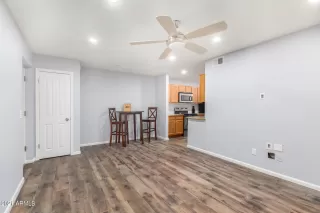 Photo #4: 6319168 Listing 