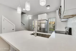 Photo #3: 6319405 Listing