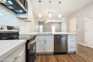 Photo #6: 6319405 Listing