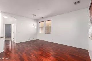 Photo #3: 6319788 Listing