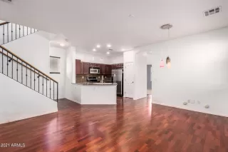 Photo #4: 6319788 Listing