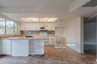 Photo #5: 6319844 Listing