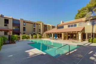 Photo #2: 6319848 Listing 