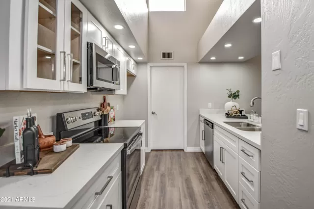 MLS: 6319859 Condo For Sale