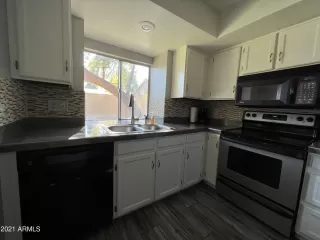 Photo #4: 6320118 Listing